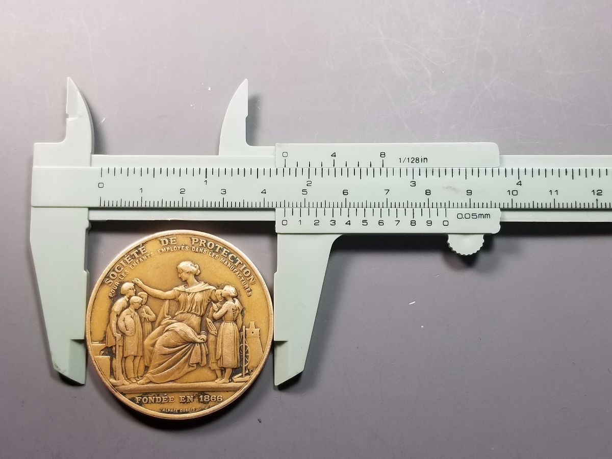 1911-French-Medal..-Anybody-Speak-French?