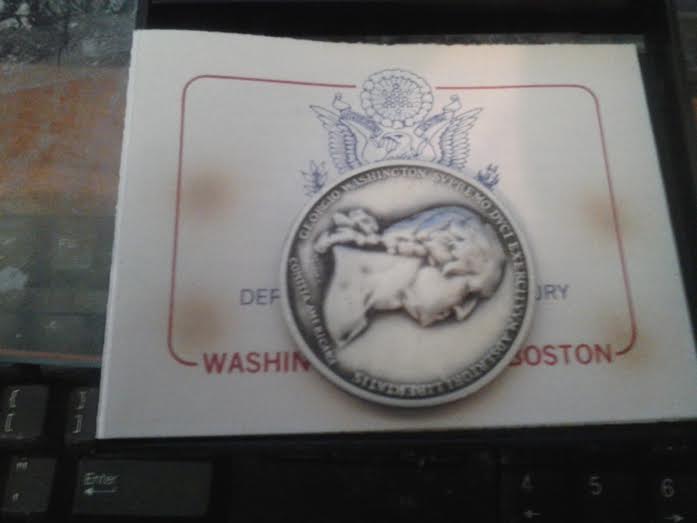 I-Found-This-Coin-/-Medal-While-Going-Through-My-Inheritance