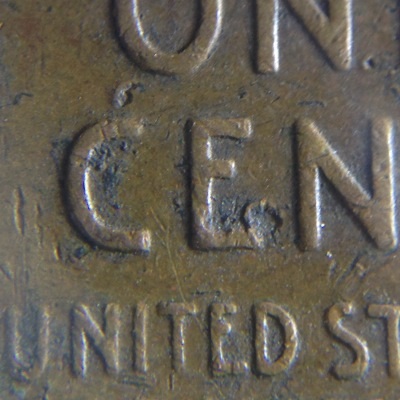 44-Cent-Looks-A-Little-Odd