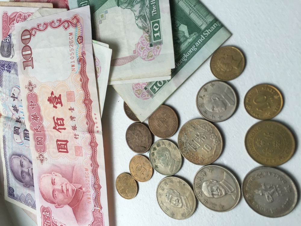 Grandma's-Old-Foreign-Currency?
