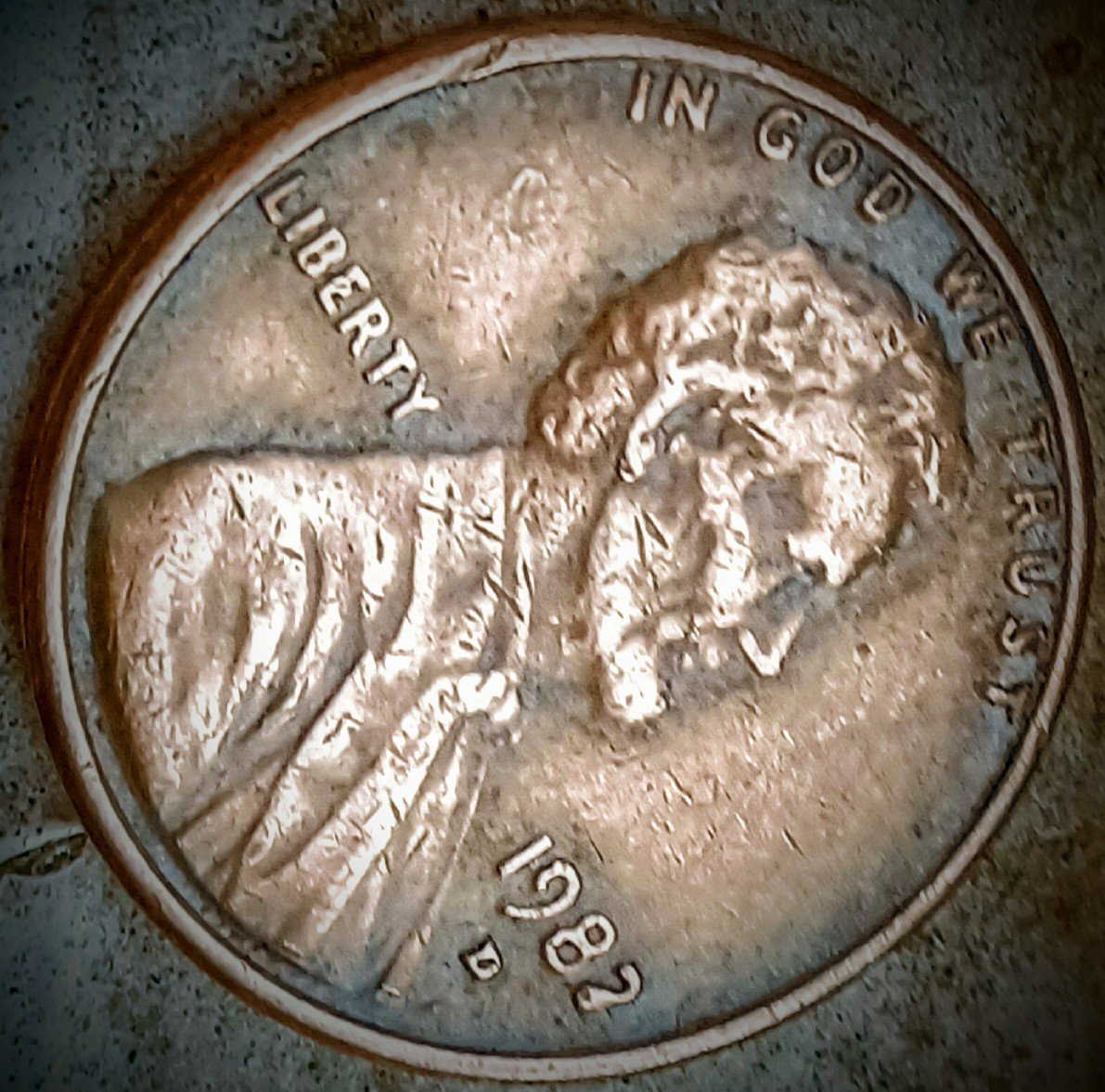 1982-Error-Lincoln-Cent-Incomplete-Date