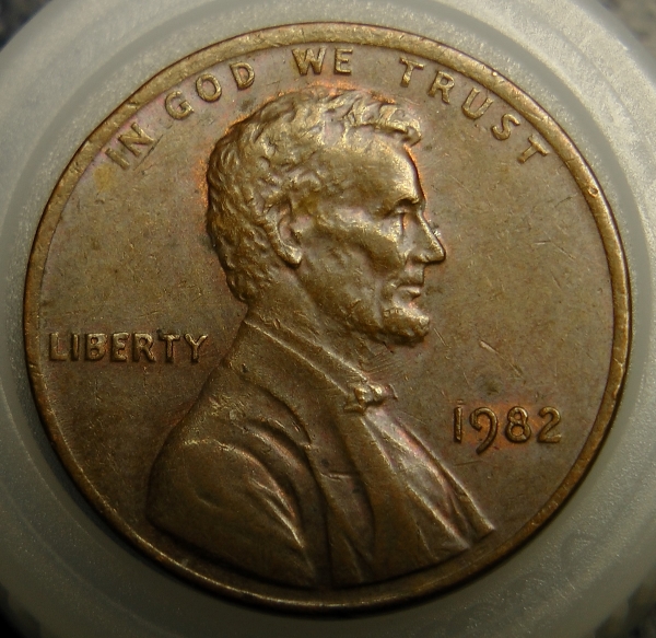 1982-Small-Date-Zinc-LMC:-Iso-DDR:-Seeing-Die-Scratches?