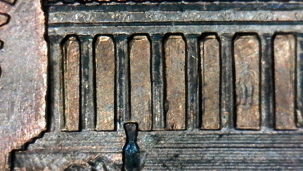 1989-Lincoln-Cent-With-Falling-Memorial