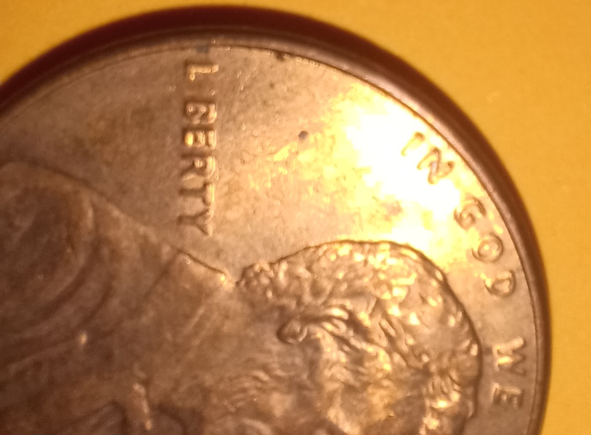 Hi,-Was-Wondering-If-This-Penny-Is-A-Error-?-2001
