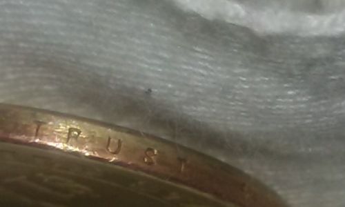 HI-I-Got-A-2007-1-DOllar-Coin-Has-Incomplete-The-Letter-R-On-Trust