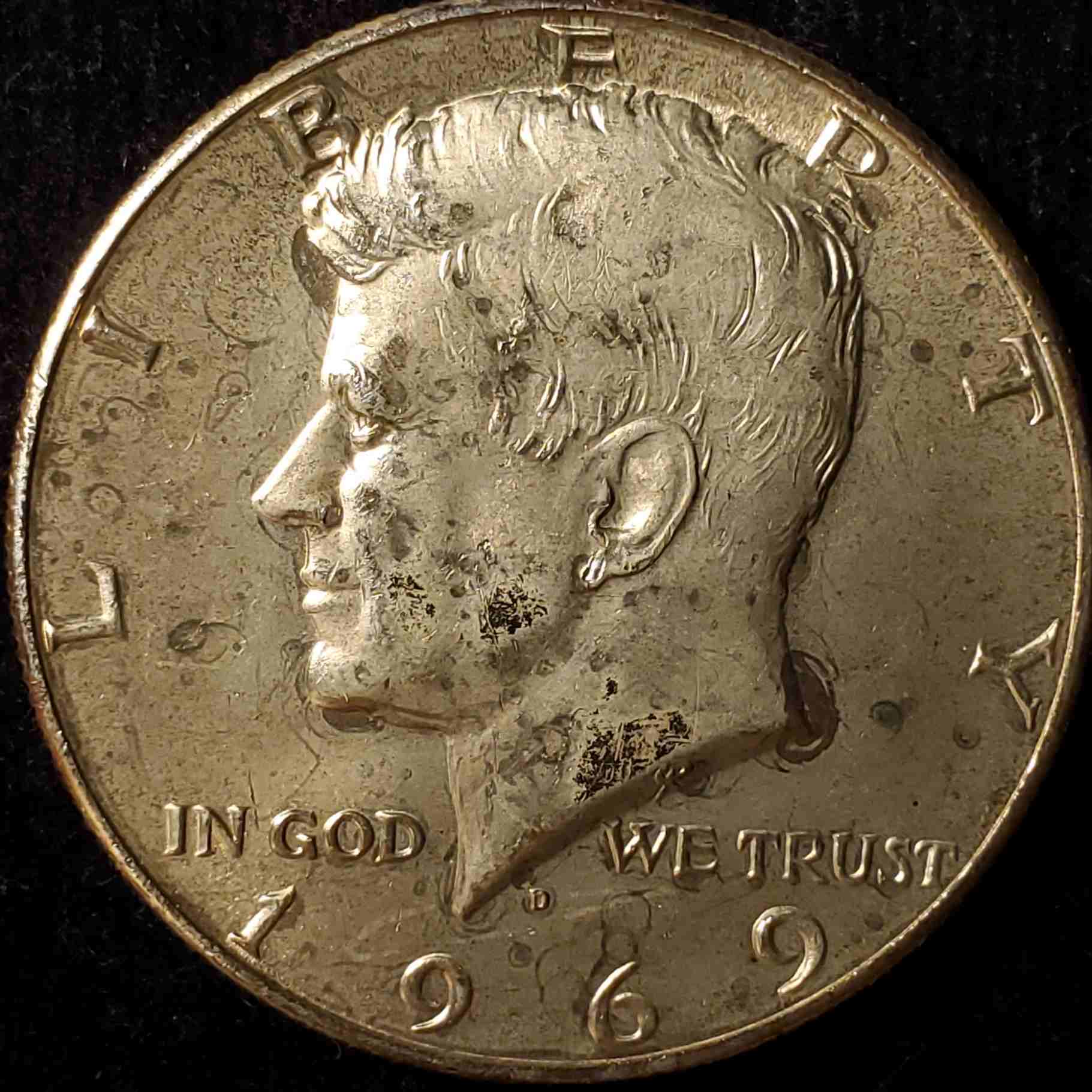 1969-D-Kennedy-Half-Dollar...ddo,-Die-Breaks?
