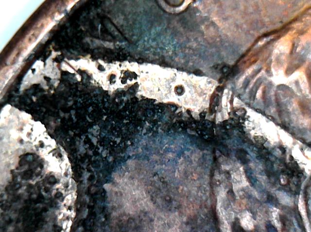 1998-D-LMC-Die-Crack-/-Chip-/-Gas-Bubbles?