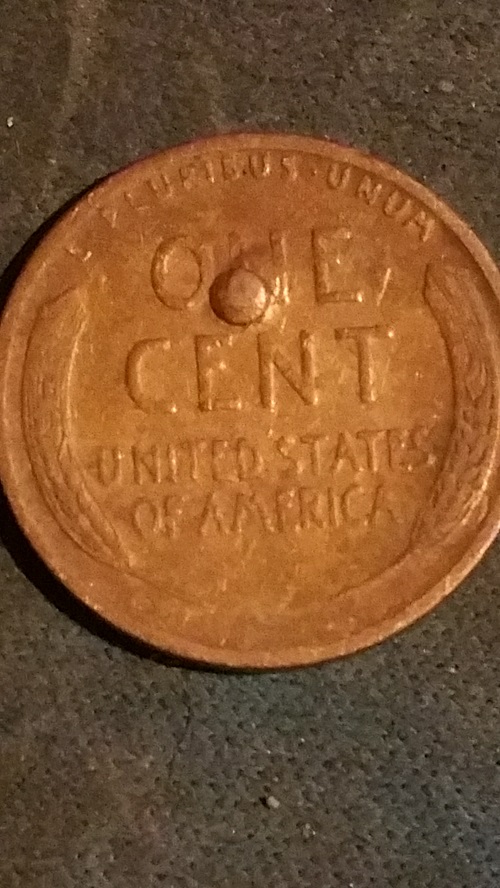 Needing-Help-With-Figuring-Out-If-This-Is-A-Mint-Error-And-What-Caused-It