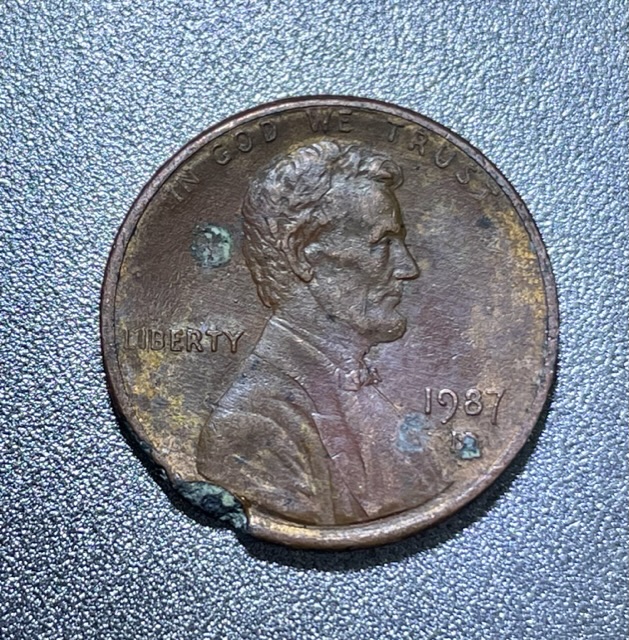 1987-D-Penny-With-Edge-Chips-Possible-Unplated?