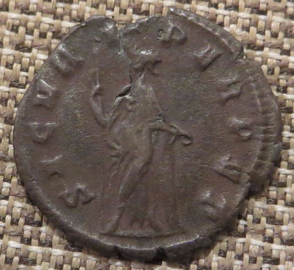 Need-Some-Help-Iding-Some-Roman-Coins