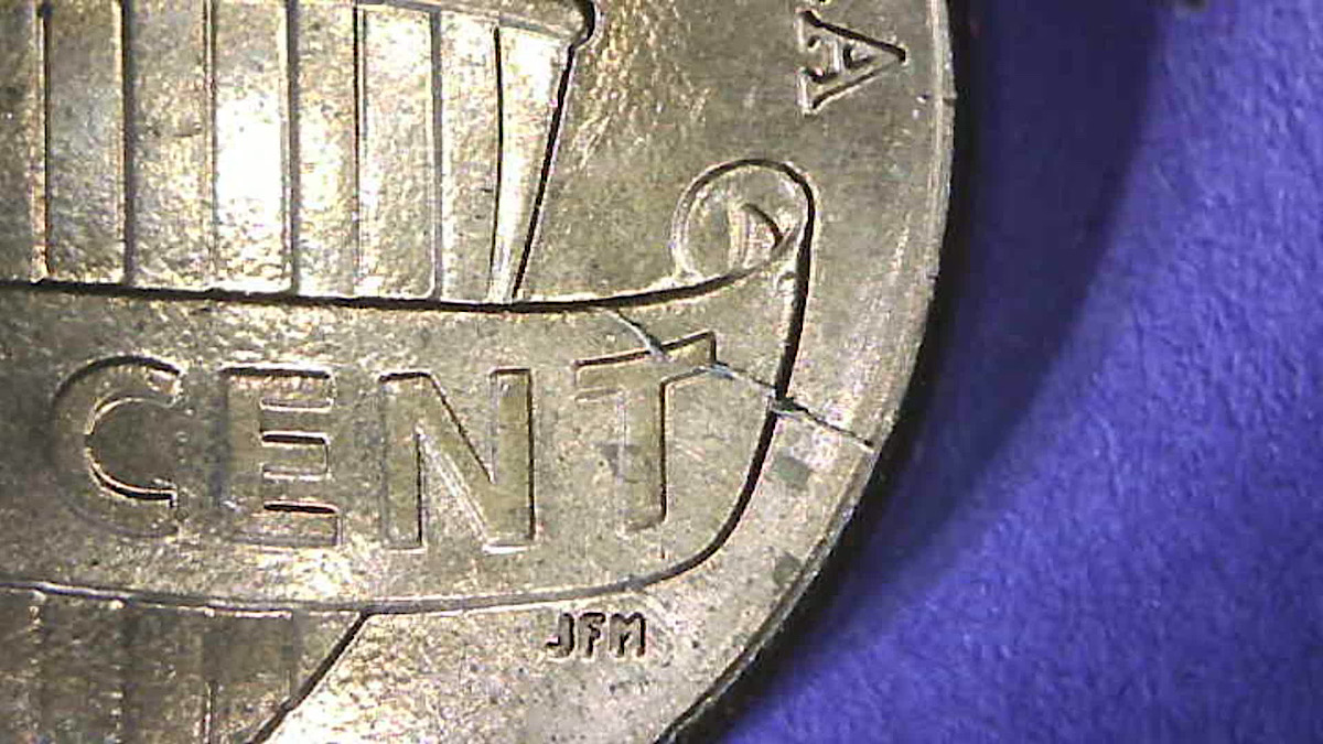 2011-P-Shield-Cent-Die-Crack