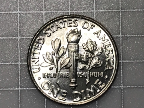 2019-P-Roosevelt-Dime--Horizontal-Feeder-Finger-Damage