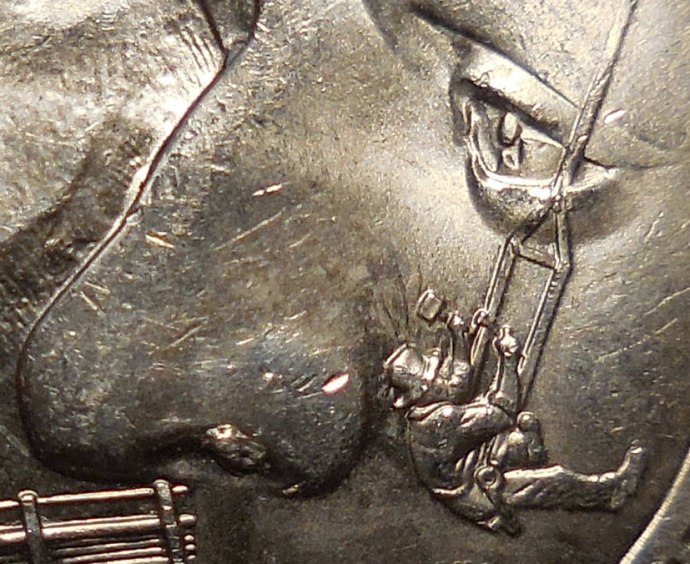 2013--Quarter,-Large-Gouge