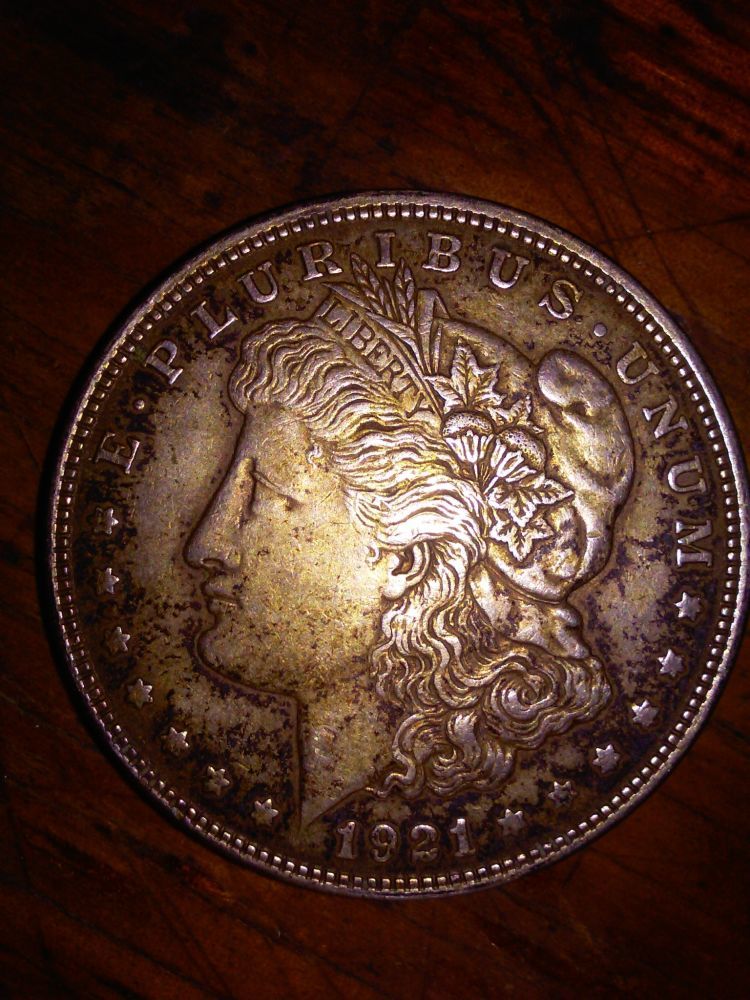 Helping-A-Friend---1921-Morgan-Found-In-Pocket-Watch-Top