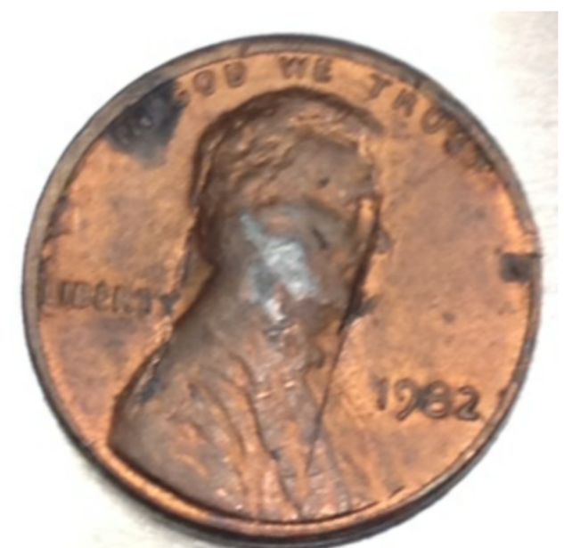 1982-Penny,-Severe-Striking-Error-Or-Post-Mint-?