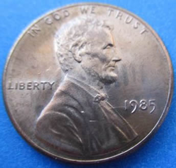 1985-Lincoln-Penny-Showing-Part-Of-Memorial-On-Front-Of-Coin