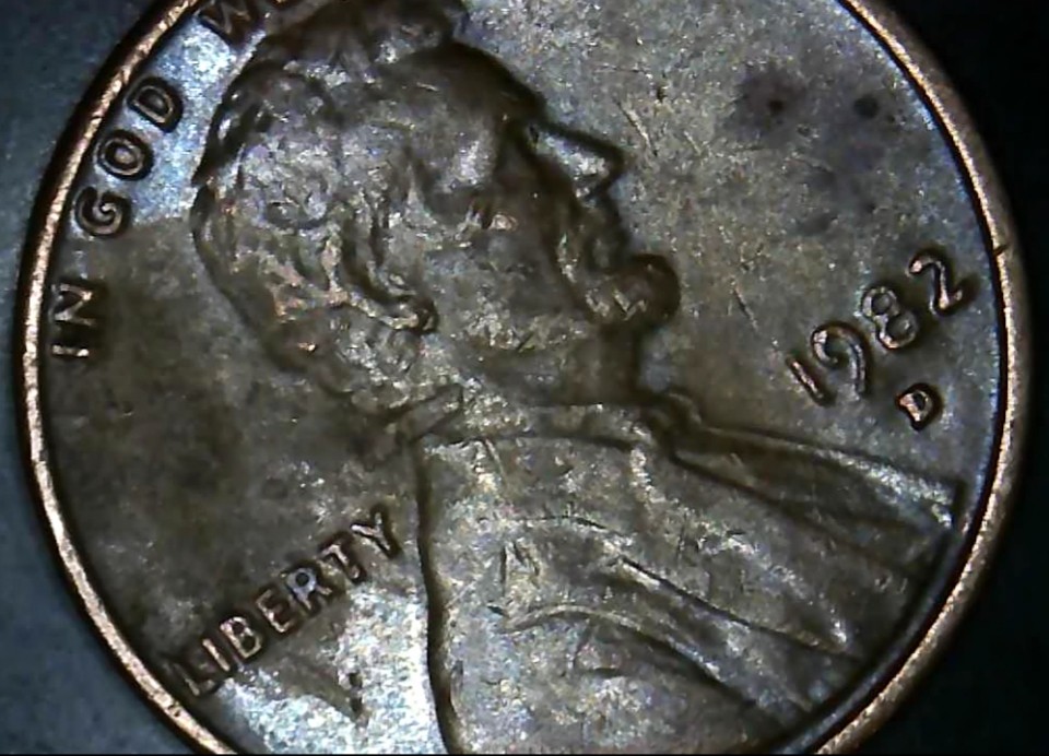 1982-D-Lincoln-Memorial-Cent-Embedded-Struck-Thru/-Struck-In-/-Possible-Multi-Struck