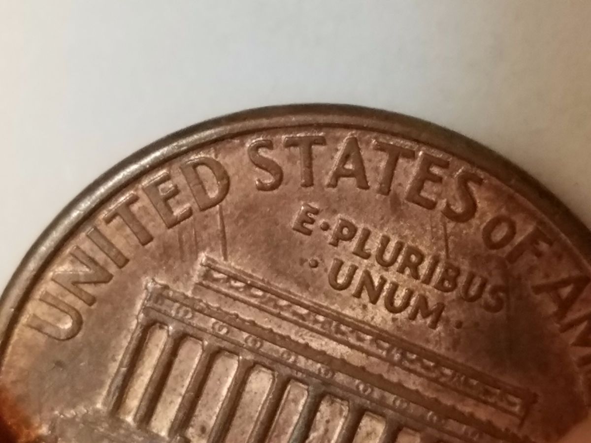 Need-Help-Or-Info-On-1997-Lincoln-Cent-With-Possible-Die-Breaks-On-Reverse