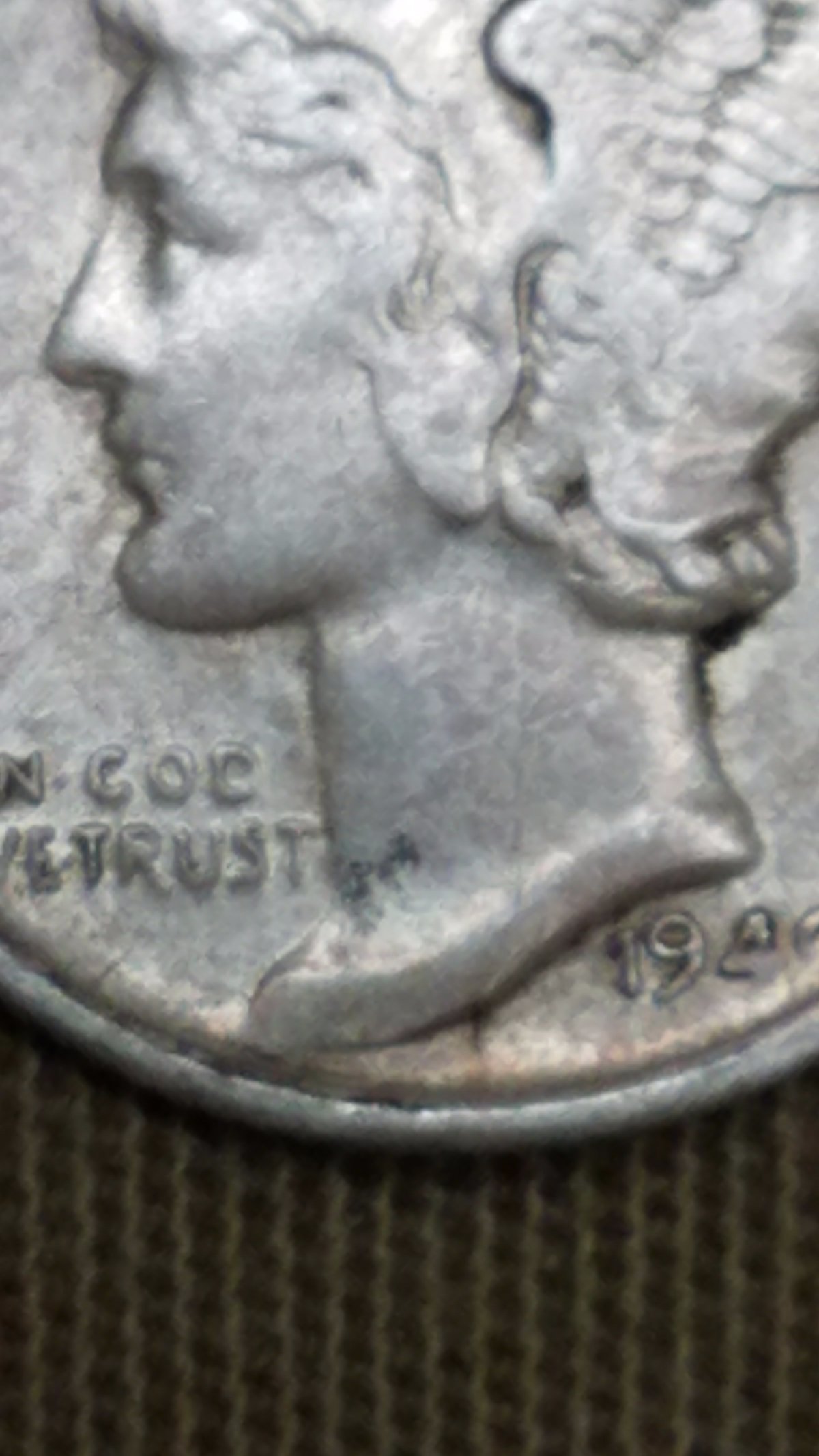 1940-S-Dime.--Is-This-A-Cracked-Die?--Thanks-For-Your-Help!--**updated-Pics