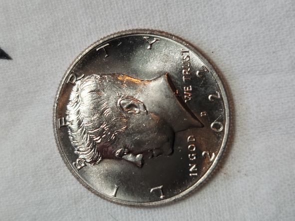 2022-D-Kennedy-Half---New-Unc-From-US-Mint-Roll-Oddities