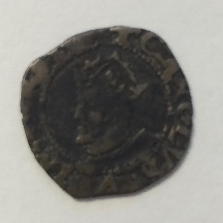 Dark-Toning-Of-Small-Medieval-Coins-And-Flash-Photography
