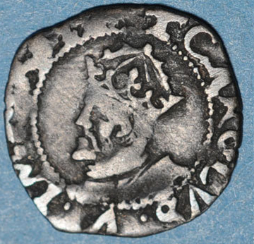Dark-Toning-Of-Small-Medieval-Coins-And-Flash-Photography
