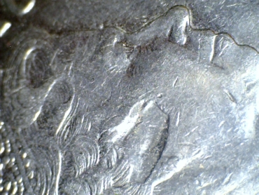 Funny-Dent-On-Obverse-And-A-Little-Lump-50c-Coin-2004