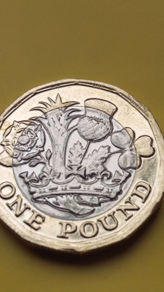 New-UK-1-Pound-Coins