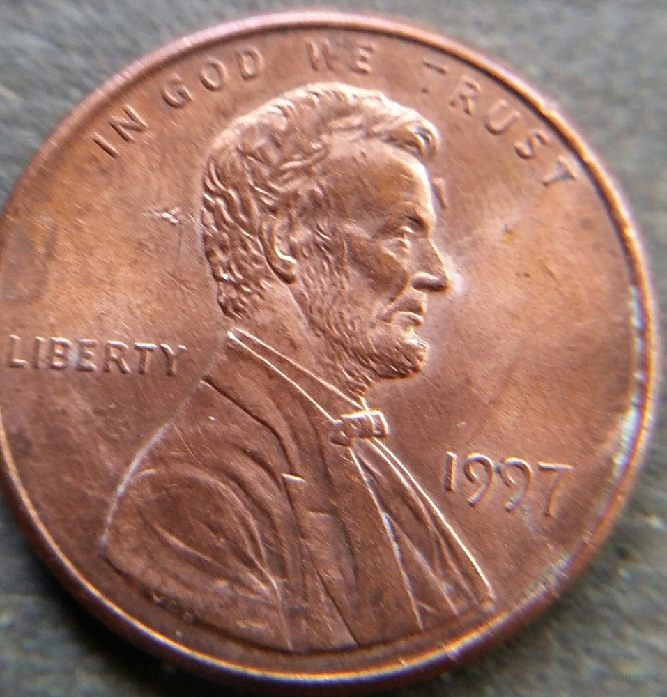 1997-Lincoln-Has-A-Spike-In-Front-Of-His-Forehead?--Keeper?