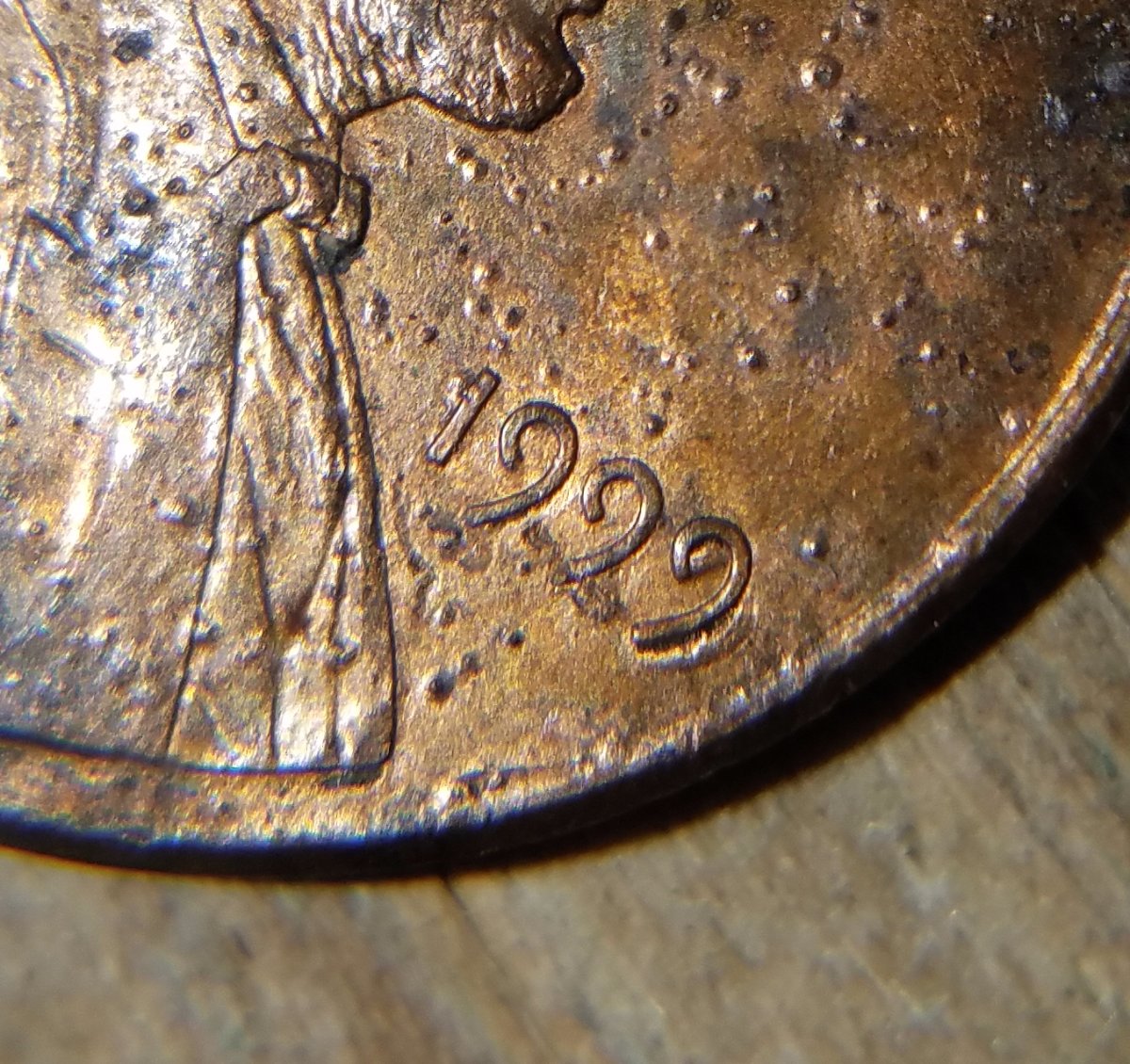 1999-Lincoln-Cent-With-More-Errors-I-Can-Count-Or-That-I-Know-Of.--Help?