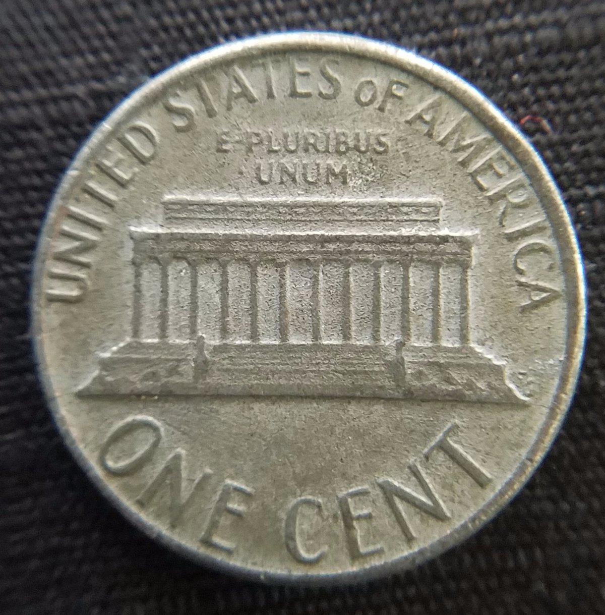 1983-Lincoln-Cent-Looks-Like-A-Steel-Cent.--Counterfeit-Or-Error?-Need-Help
