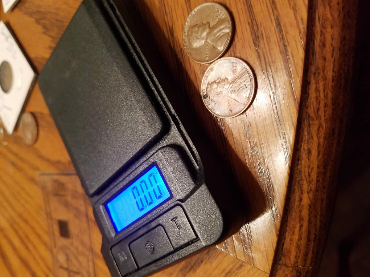 1977-Lincoln-Memorial-Cent-Weighs-Approximately-2.5-Grams!