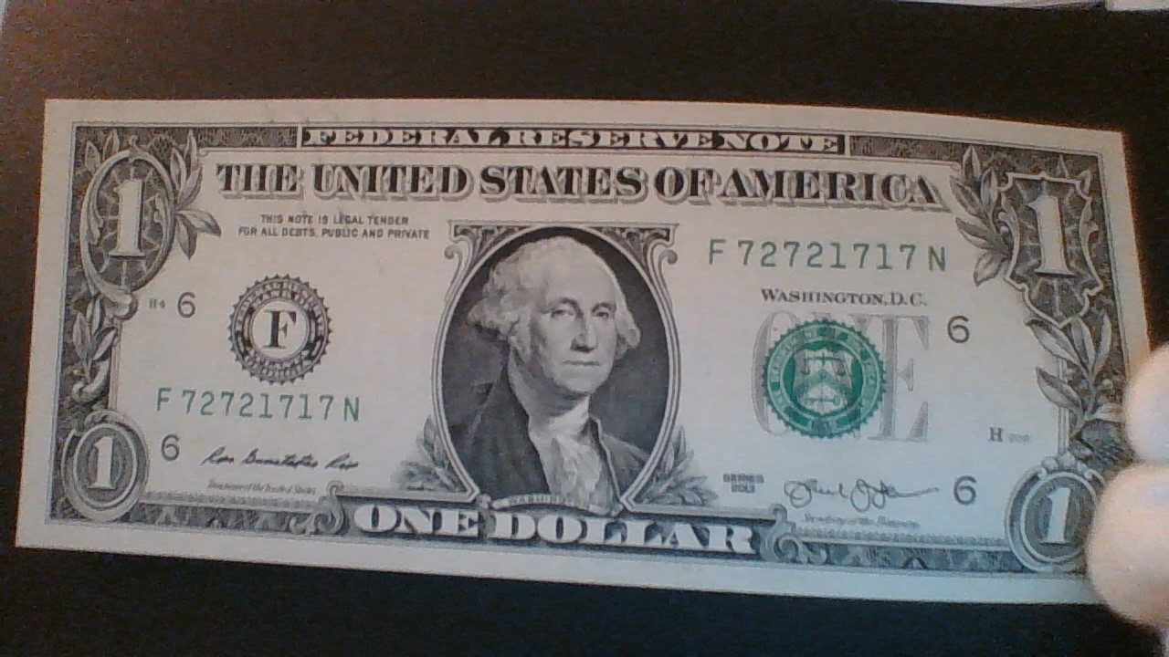2013-Uncirculated-One-Dollar-Note-With-Fancy-Serial-Number