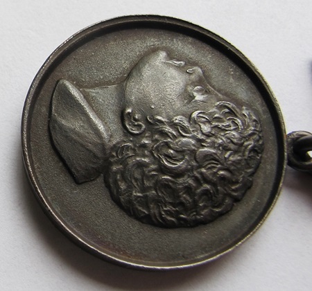 Unknown-Medal