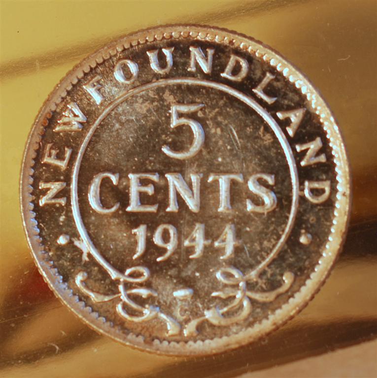 1944---NFLD---5-Cent-...hc
