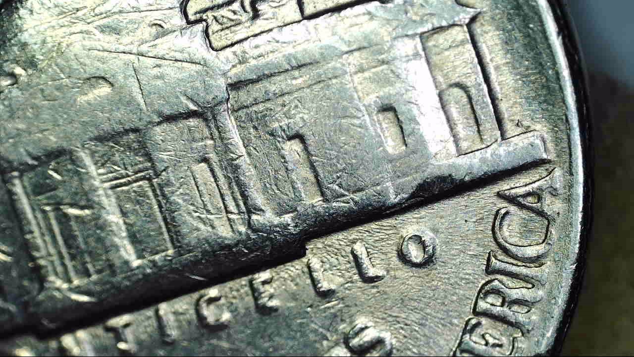 1985-P-Nickle-DDO-Wired-Looking-Die-Error-?