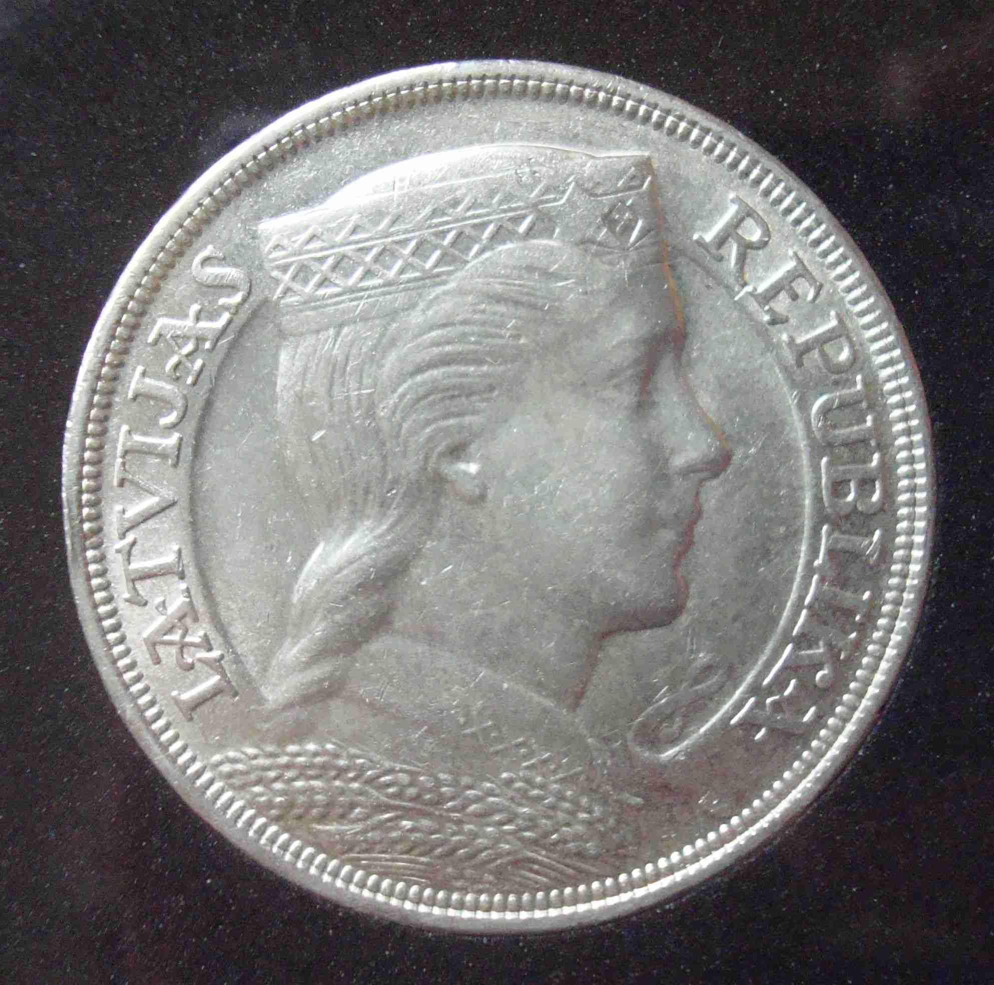 The-Most-Beautiful-ModernIsh-Circulation-Coin