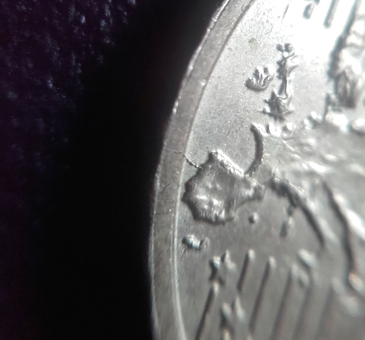 All-Kinds-Going-On-On-This-Belgium-10-Cent-2011