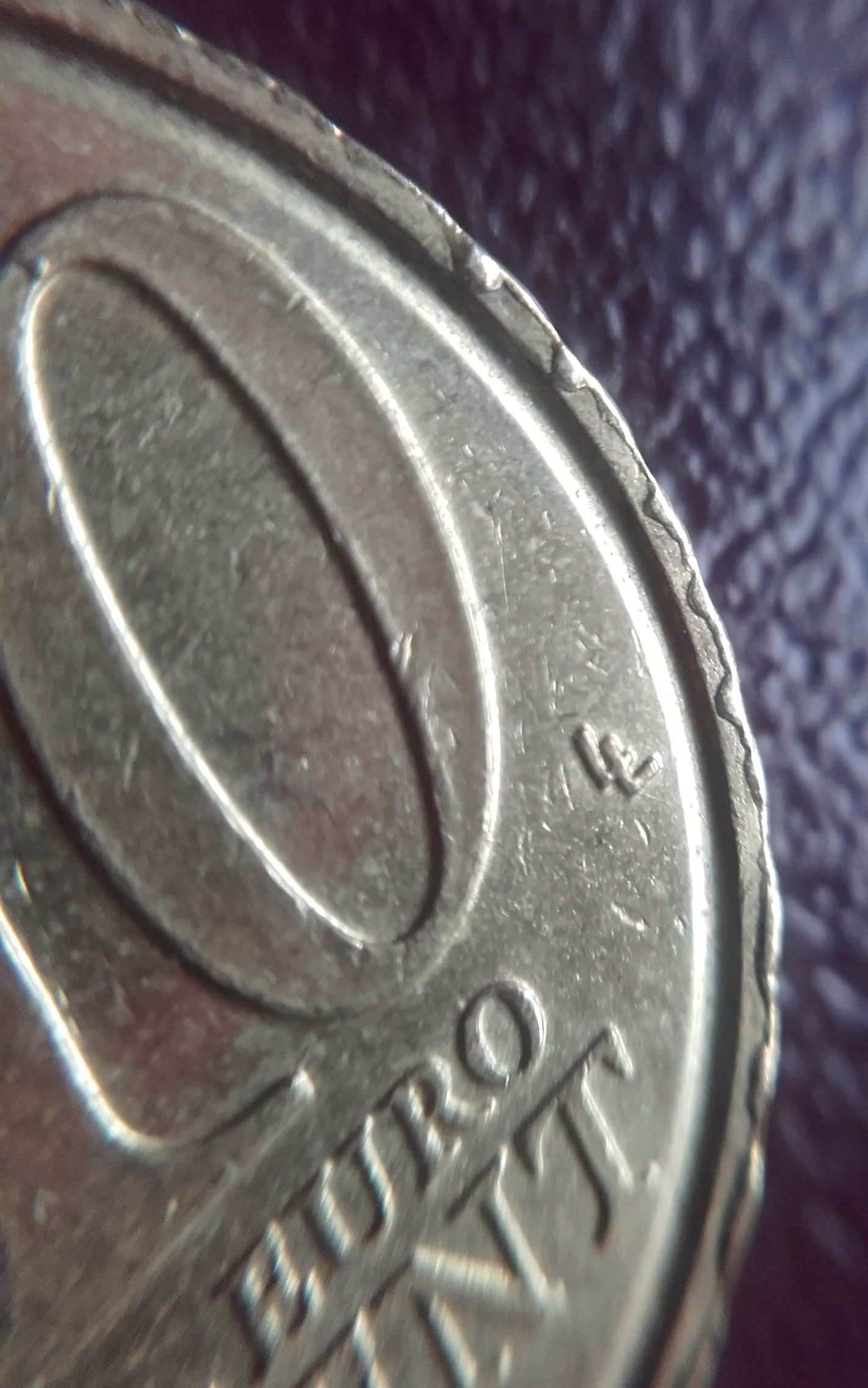 All-Kinds-Going-On-On-This-Belgium-10-Cent-2011