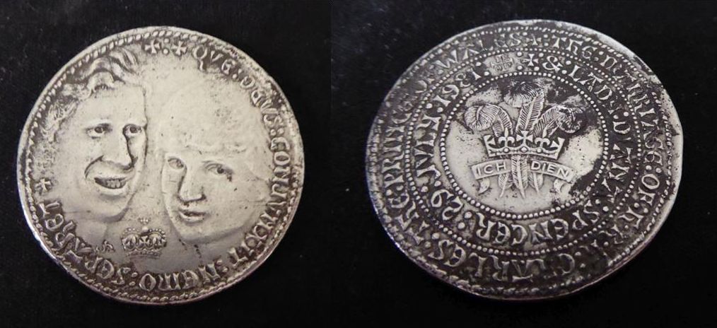 Naive-Charles-&-Di-Commemorative-Coin