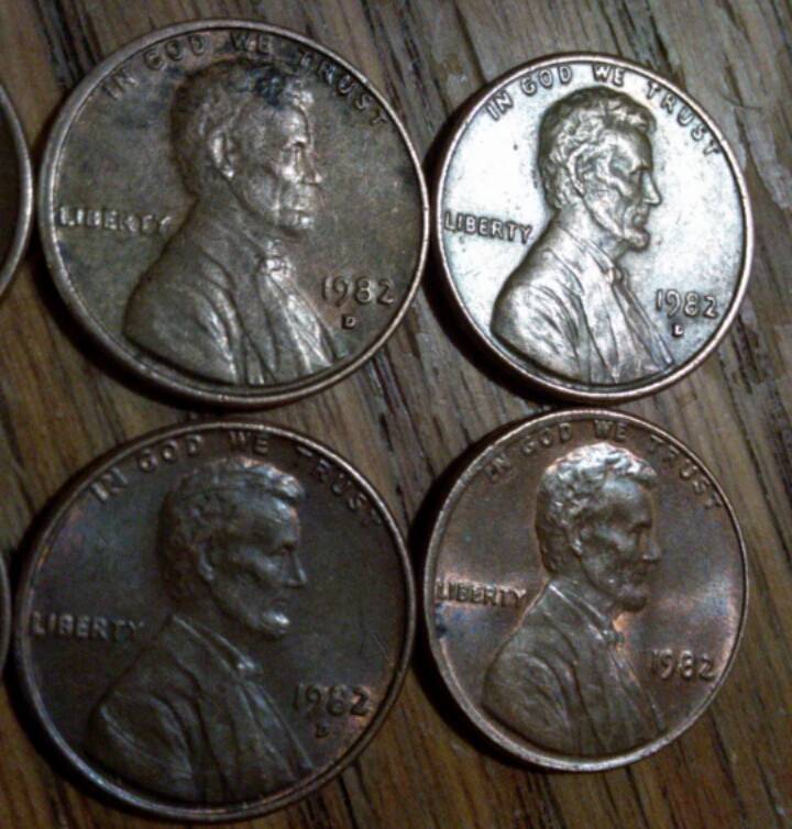 Need-Help-Identifying-These-1982-Linclon-Dates-As-Either-Large-Or-Small