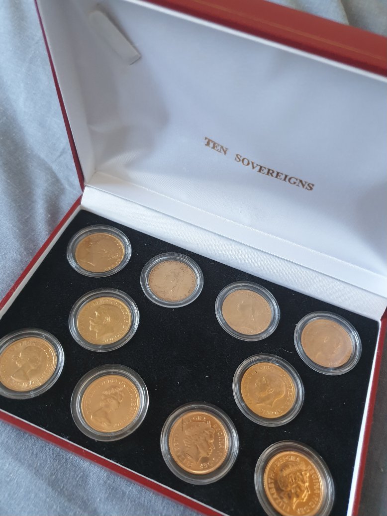 Finally-Completed-A-Small-Collection-Of-Gold-Sovereigns