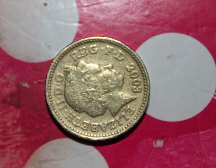Fake-£1