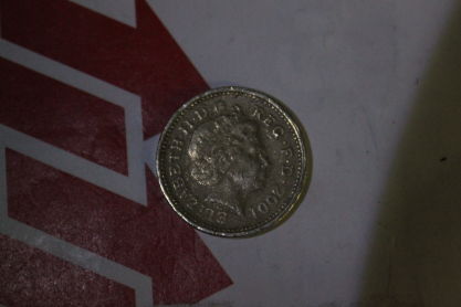 Fake-£1