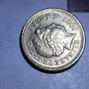 Fake-£1