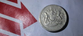 Fake-£1