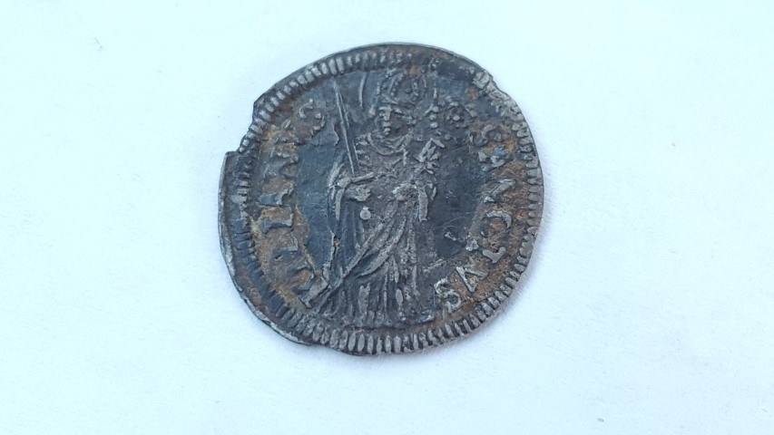 Could-Use-Help-Iding-This-Coin,-No-Date-Or-Denomination