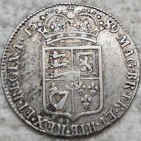 Post-Your-Coins-With-Coats-Of-Arms,-Shields,-Crests,-Crowns,--Etc.