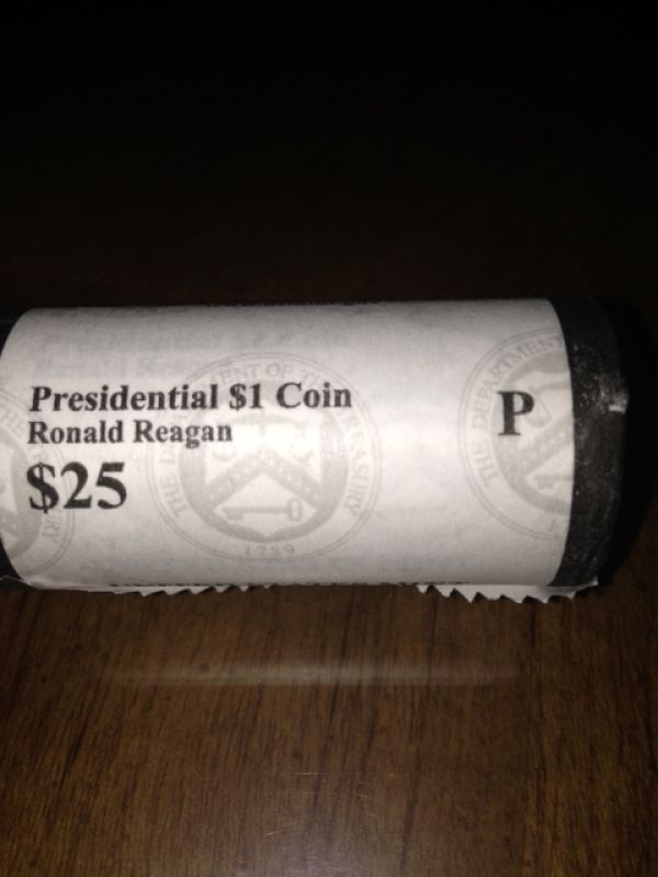 Different-Types-Of-Rolls,-Customer,-Fed-And-Mint
