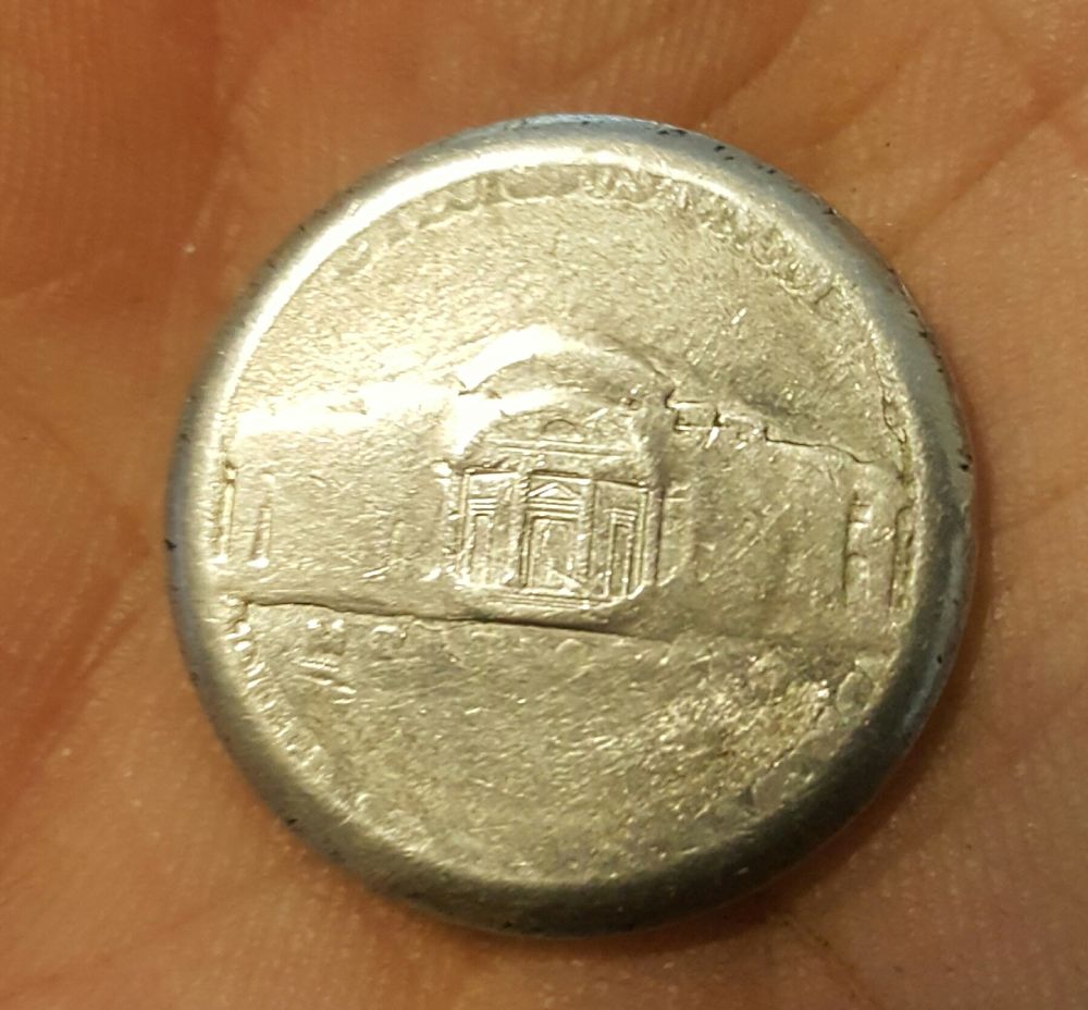 2001-D-Jefferson-Nickel:-Error-Or-Belt-Sander?